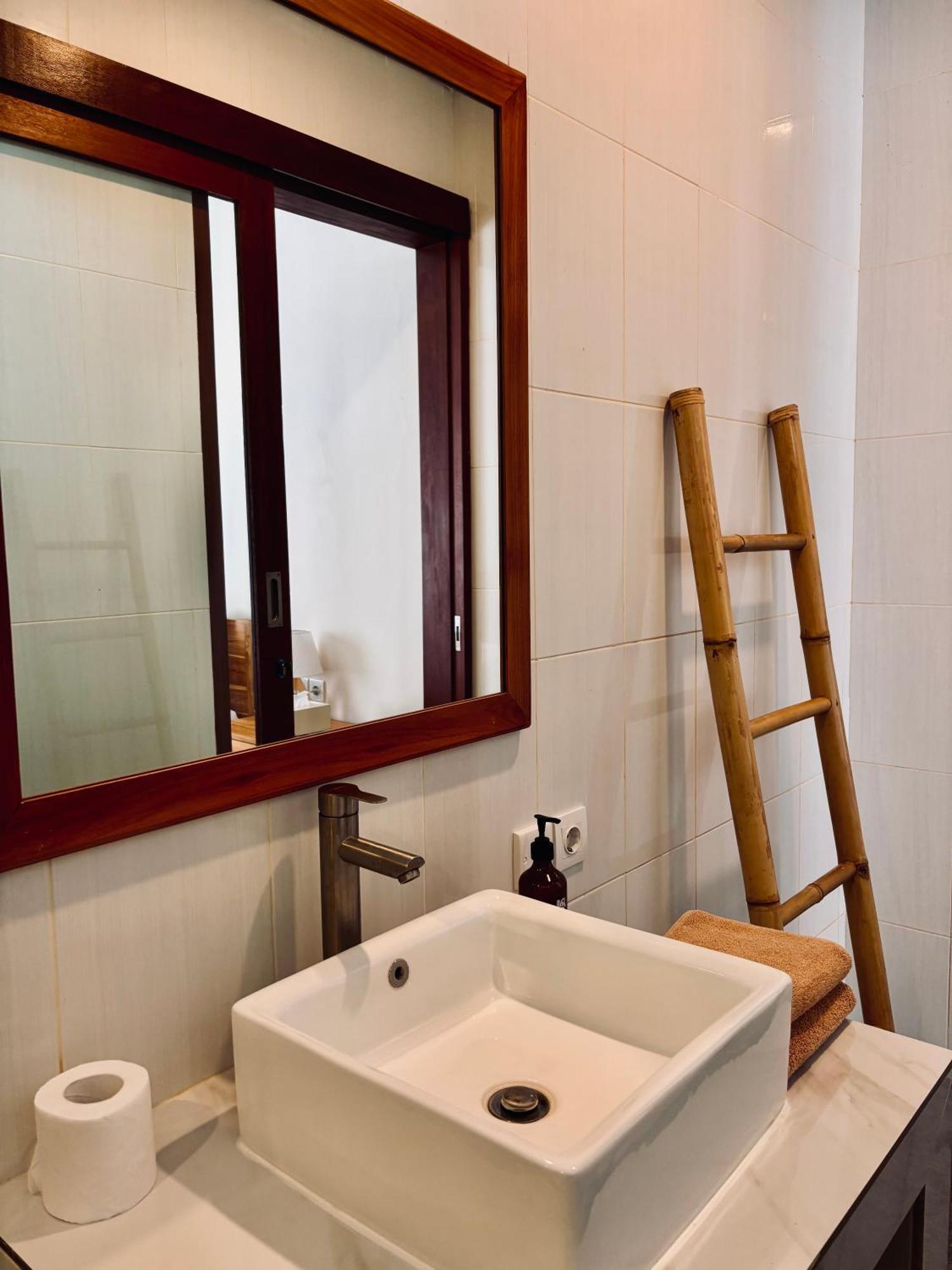 Kampana Homestay Uluwatu  Luaran gambar